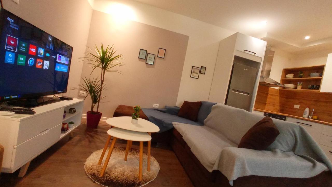 Tirana Apartment Garda Екстер'єр фото