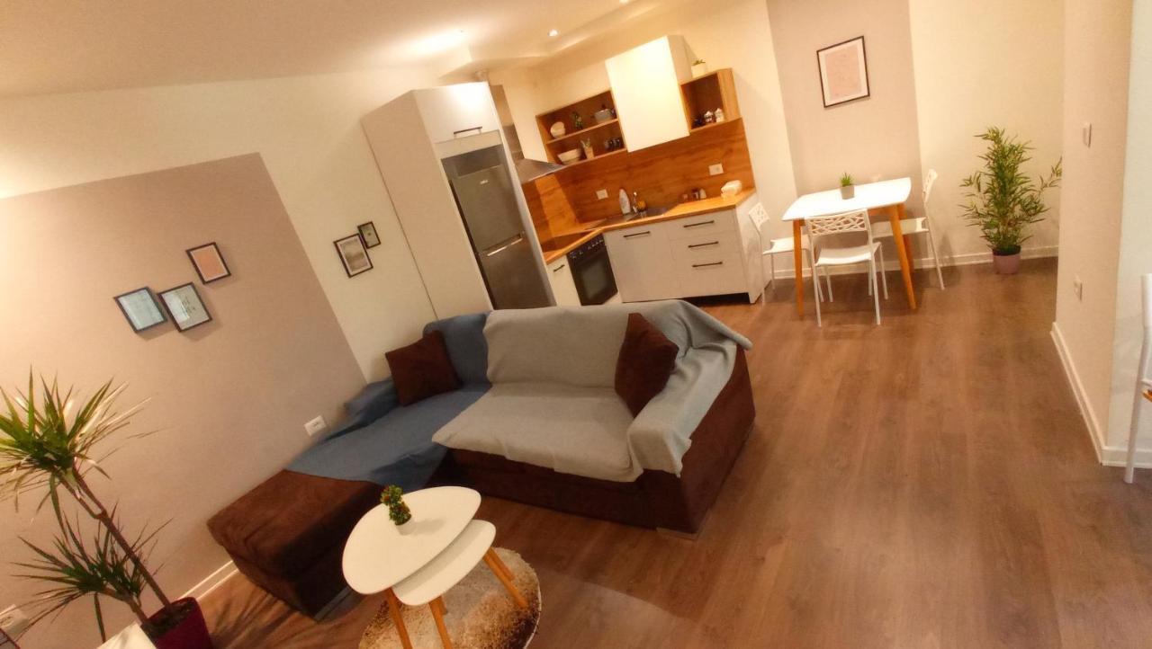 Tirana Apartment Garda Екстер'єр фото